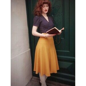 NWT Pretty Retro 1940s Yoke Skirt  Gold Size 18 Made in Europe 36.5” waist